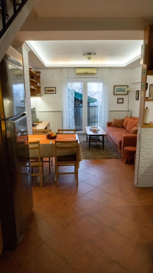 Apartment Akacija Gardens Belgrad Dış mekan fotoğraf