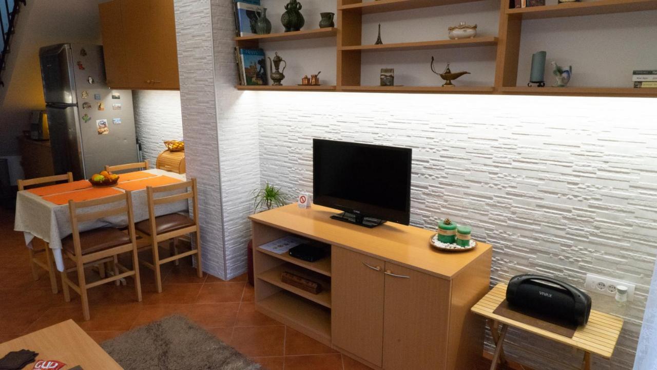 Apartment Akacija Gardens Belgrad Dış mekan fotoğraf