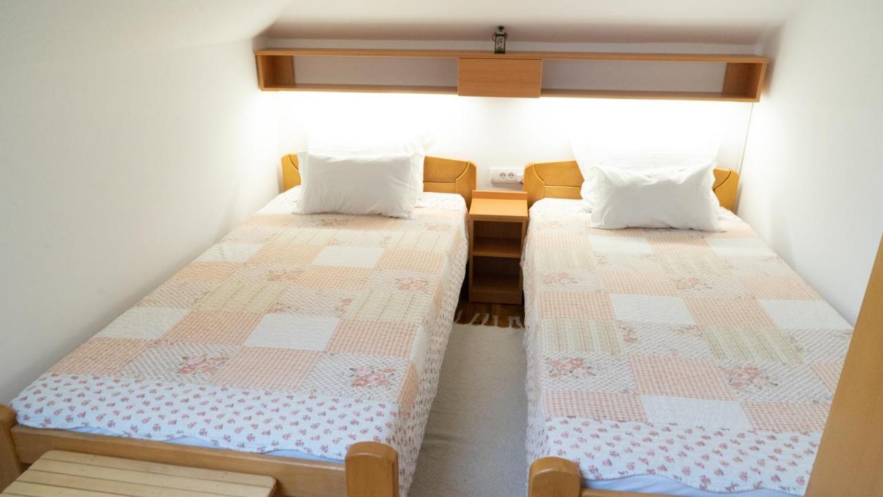 Apartment Akacija Gardens Belgrad Dış mekan fotoğraf