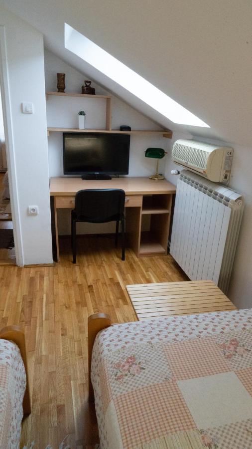 Apartment Akacija Gardens Belgrad Dış mekan fotoğraf