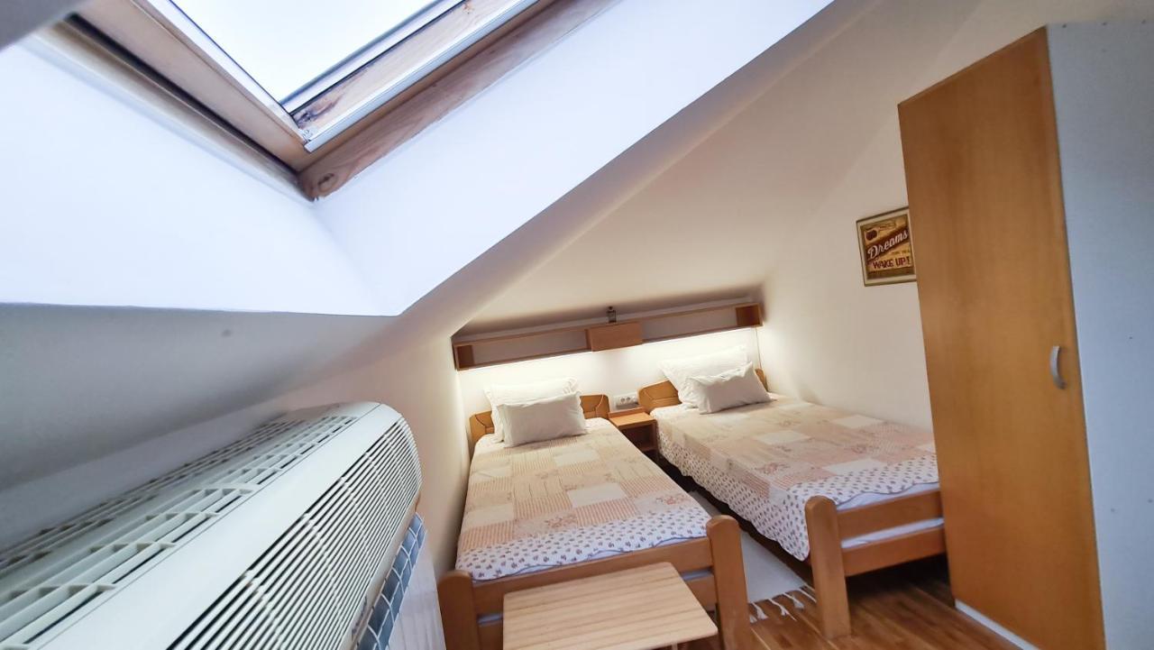 Apartment Akacija Gardens Belgrad Dış mekan fotoğraf