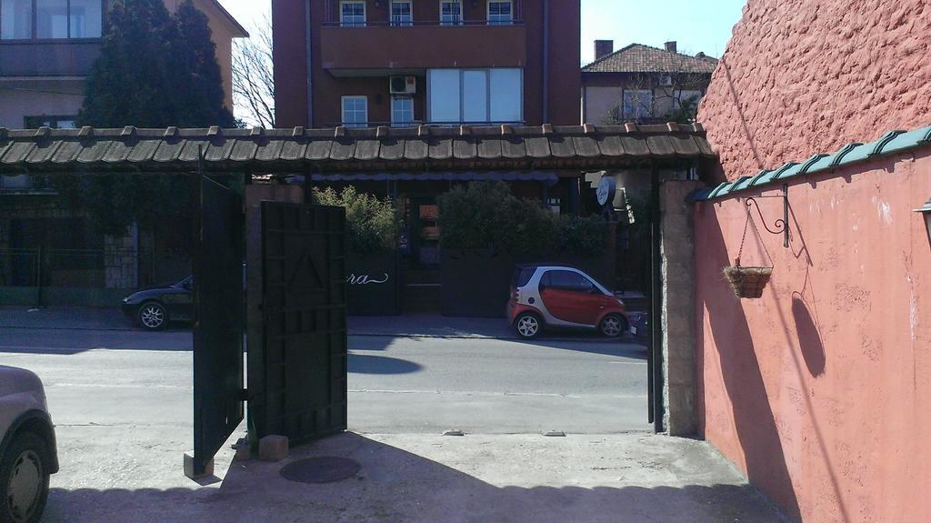 Apartment Akacija Gardens Belgrad Dış mekan fotoğraf