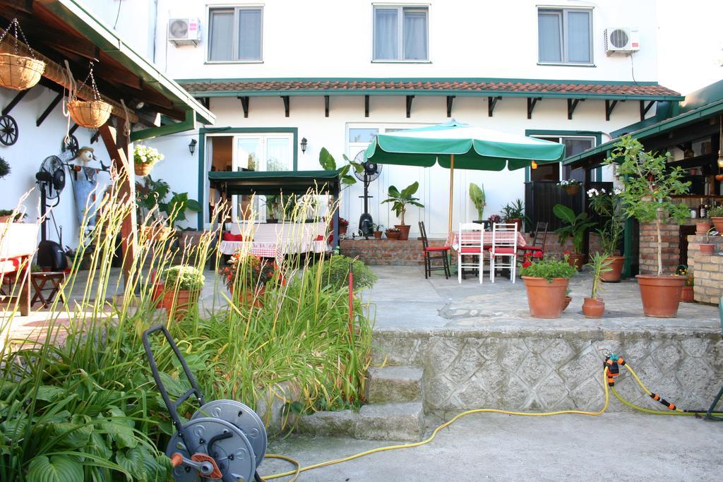 Apartment Akacija Gardens Belgrad Dış mekan fotoğraf